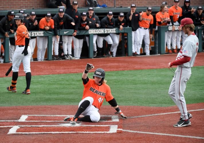 Oregon baseball opens Washington series with 7-5 win, Sports