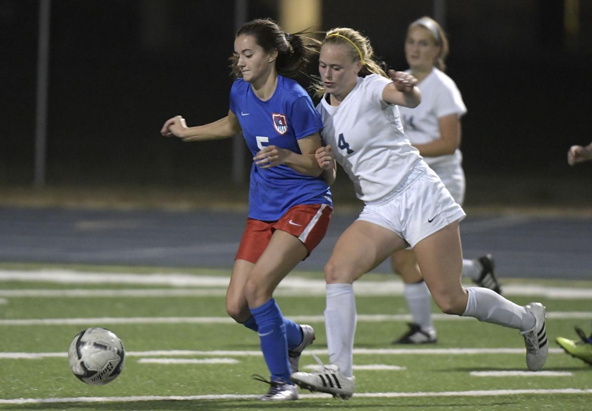 Warriors vs Bulldogs Girls Soccer01-my