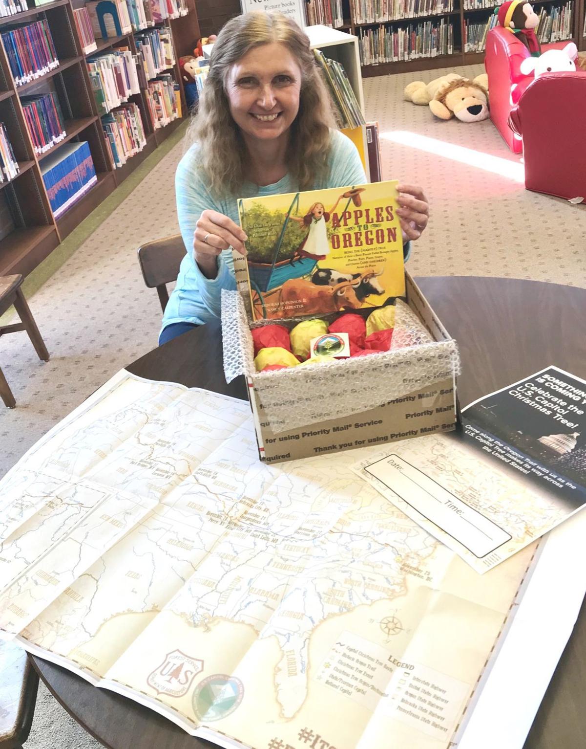 Sweet Home Celebrates Capitol Christmas Tree News Democratherald Com