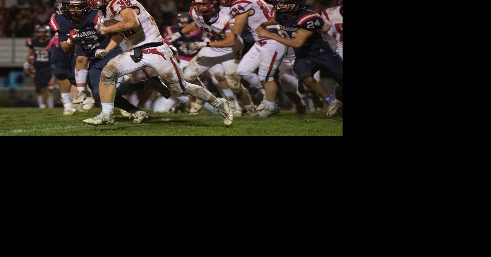 High school football: Santiam Christian loses heartbreaker in matchup