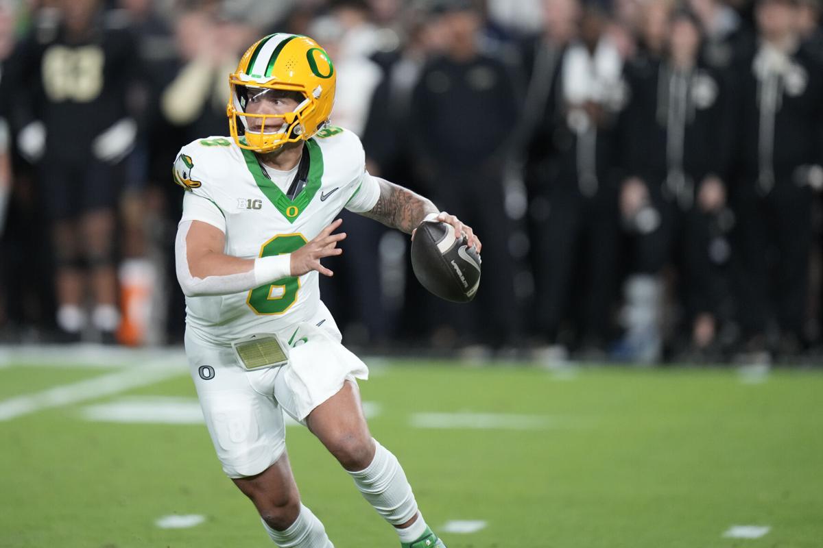Oregon coach Dan Lanning plays down the Ducks' No. 1 ranking