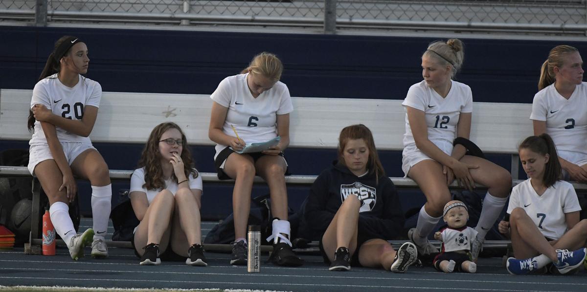 Warriors vs Bulldogs Girls Soccer30a-my