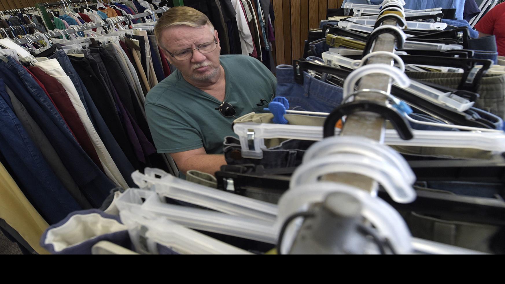 Volunteers At Lbcc Help Veterans Stand Down Local