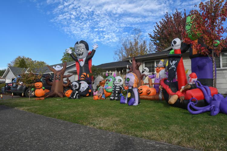 A guide to some of the best Halloween decorated houses in the mid