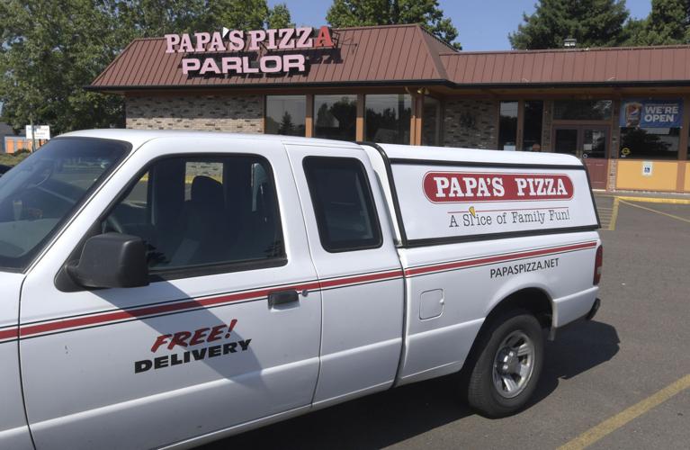 Papas Pizza, Eugene, OR