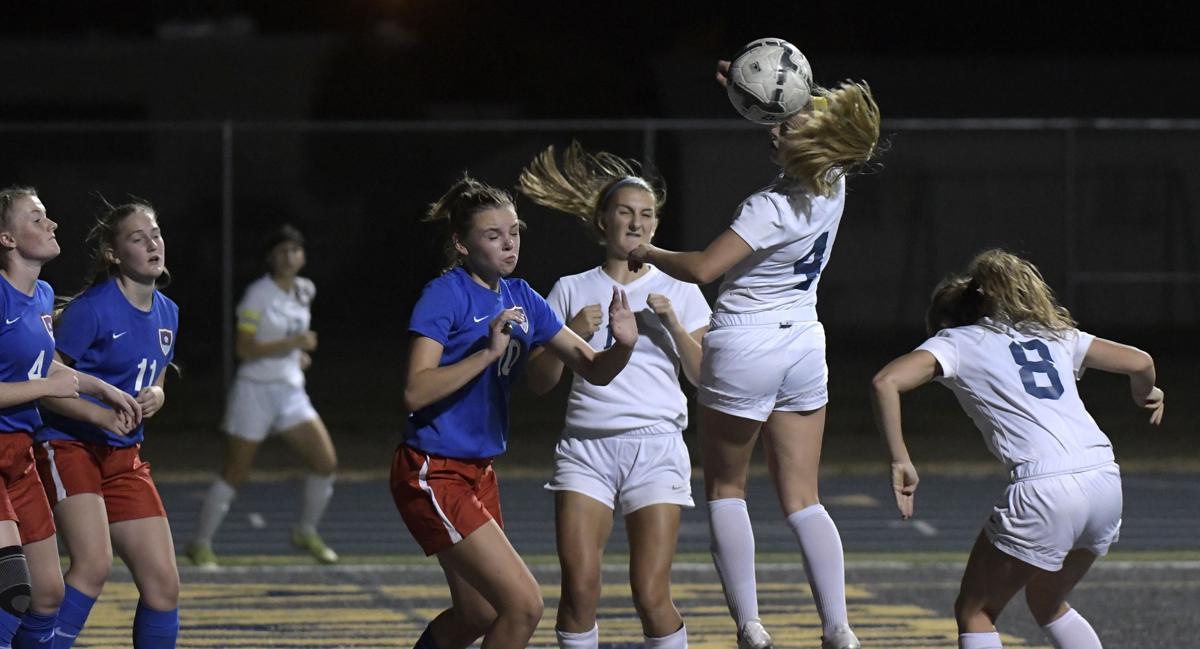 Warriors vs Bulldogs Girls Soccer22-my