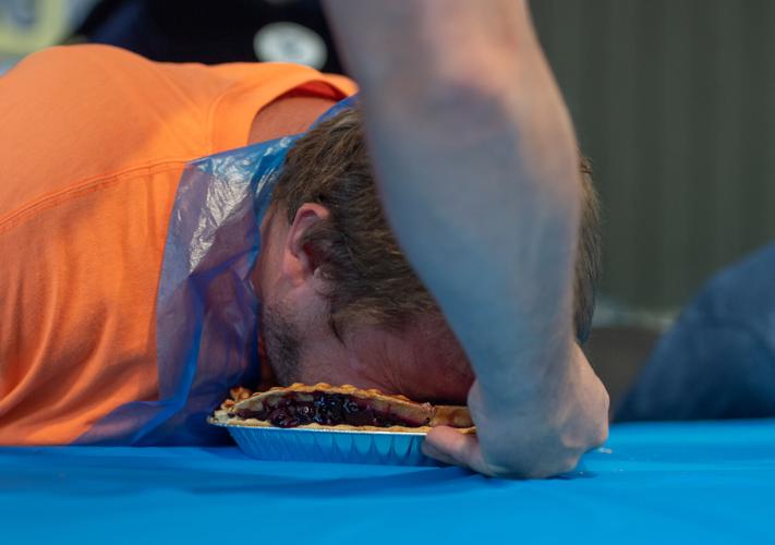 Gallery: Pie eating 10