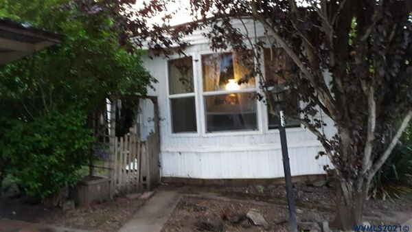 2 Bedroom Home in Lebanon - $18,000