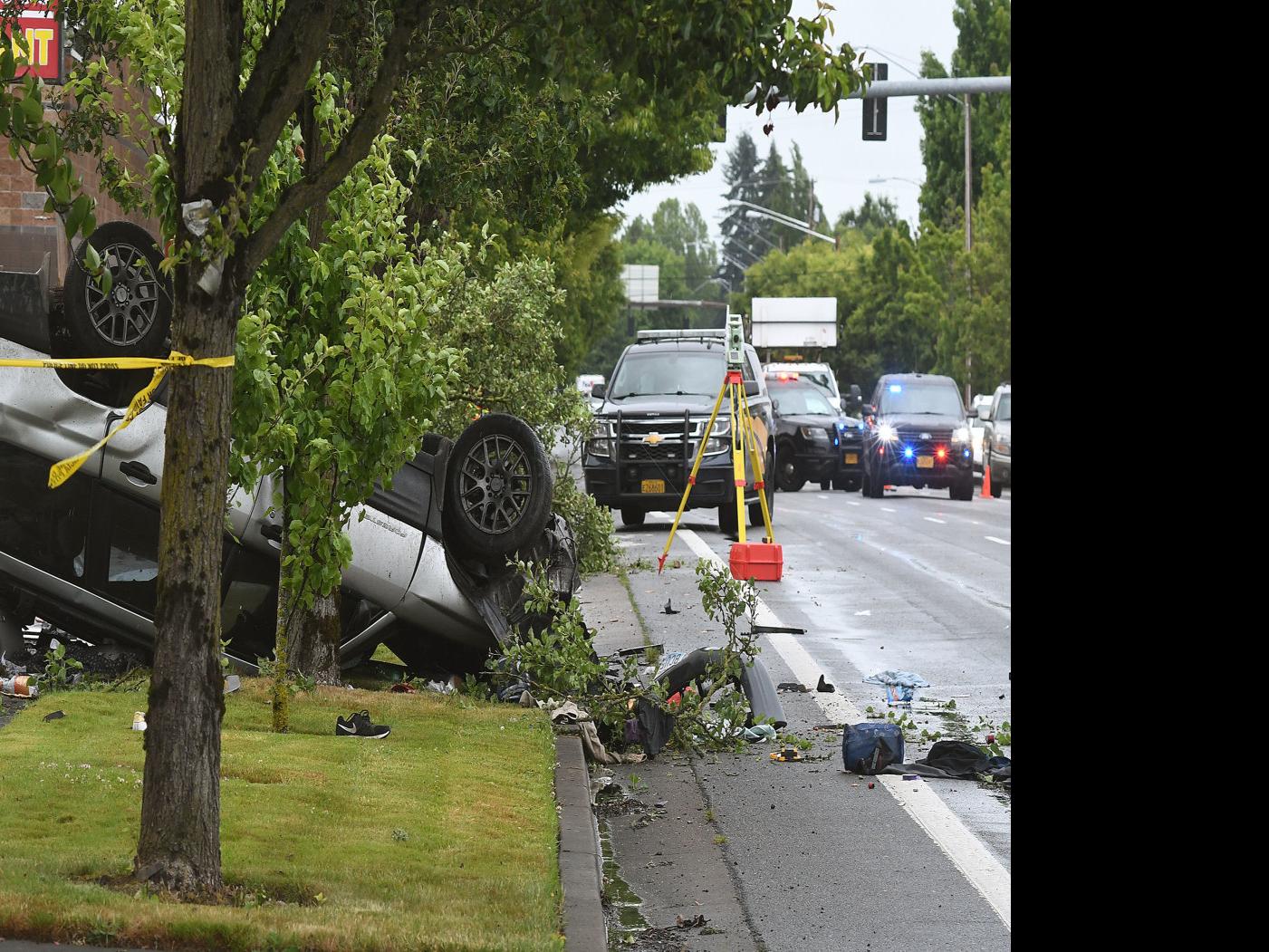 Stolen Car Crashes In Albany Local Democratherald Com