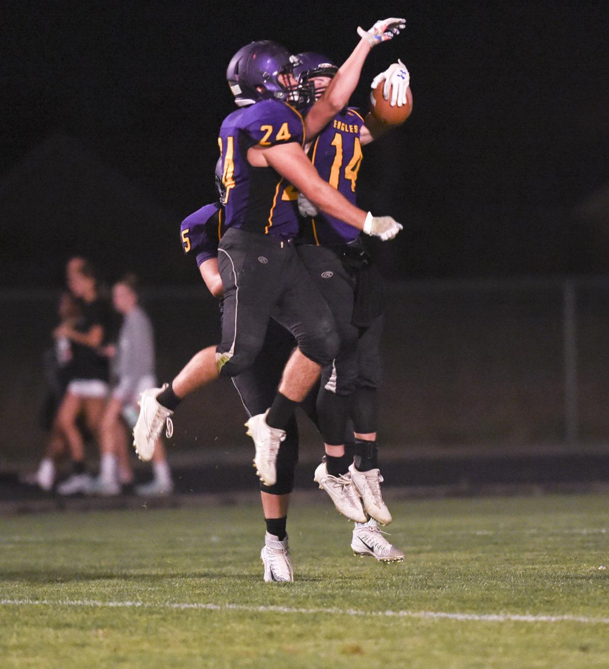 Santiam Christian at Harrisburg Football