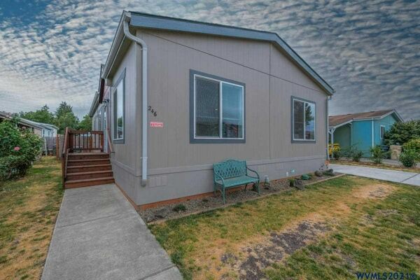 2 Bedroom Home in Lebanon - $95,000