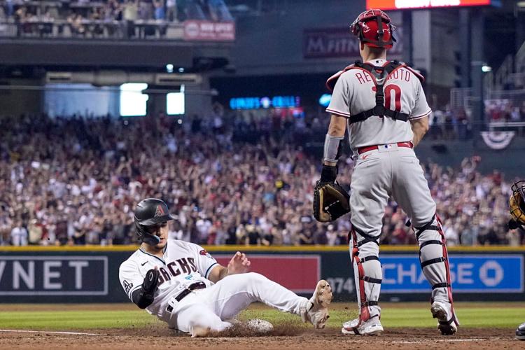 Diamondbacks' LF Lourdes Gurriel Jr. records the final out against the  Dodgers to secure a spot in the NLCS