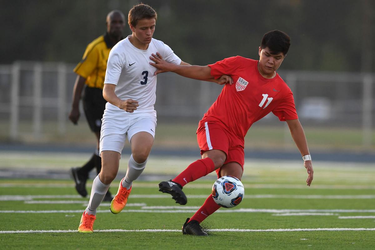 091117-adh-spt-albany-soccer-013.jpg