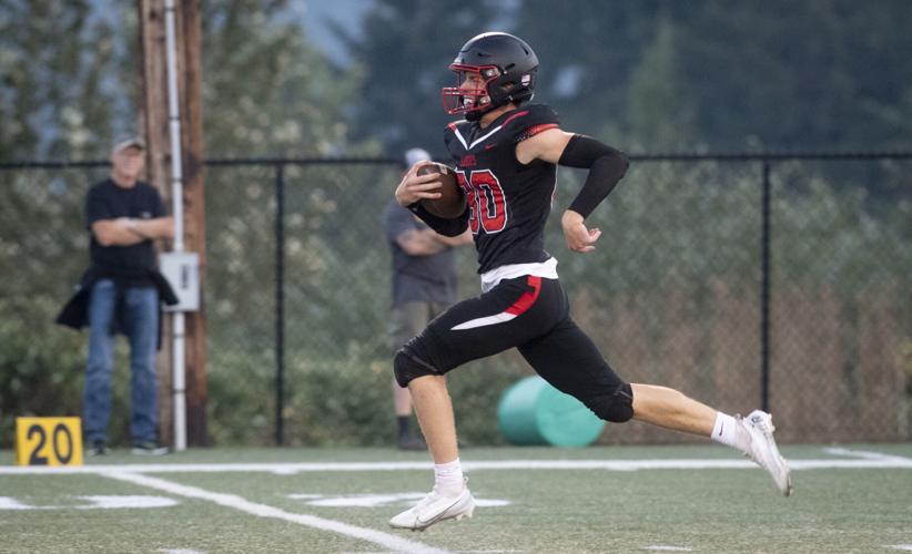 High school football: Santiam Christian routs Creswell 40 0