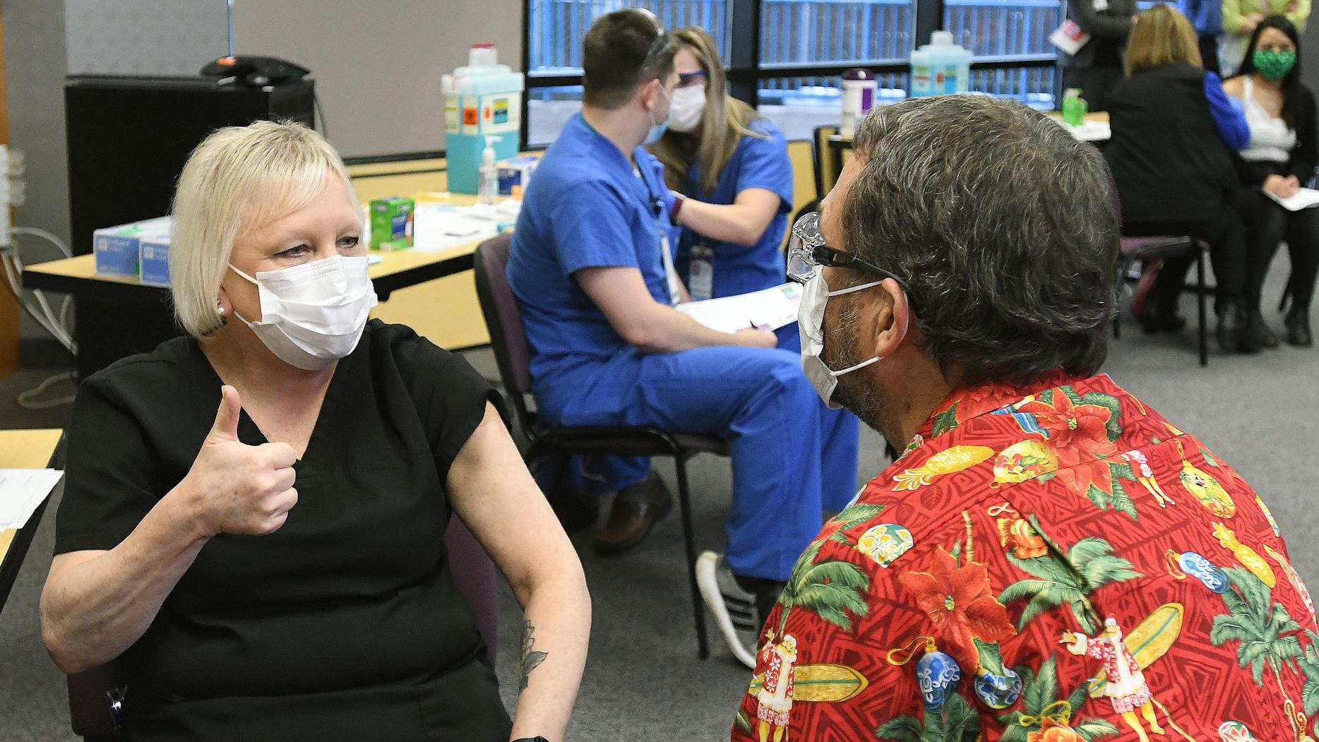 Samaritan Health staffers get mid-valley's first COVID-19 vaccinations - Vimarsana News