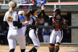 ucla softball democratherald beavers shafer pitcher kayleen