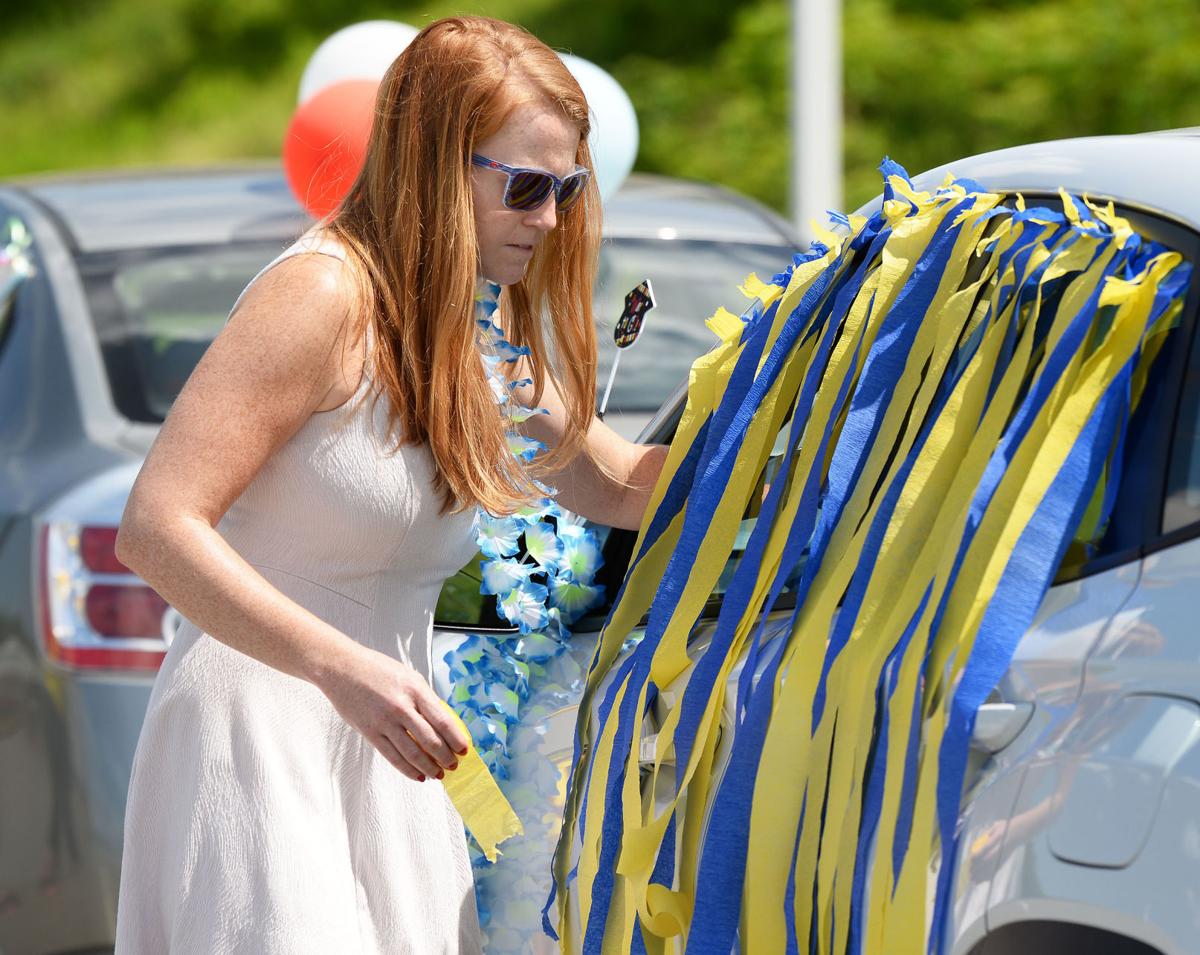 200612_ET_CRU_WindhamSeniorParade_7.JPG