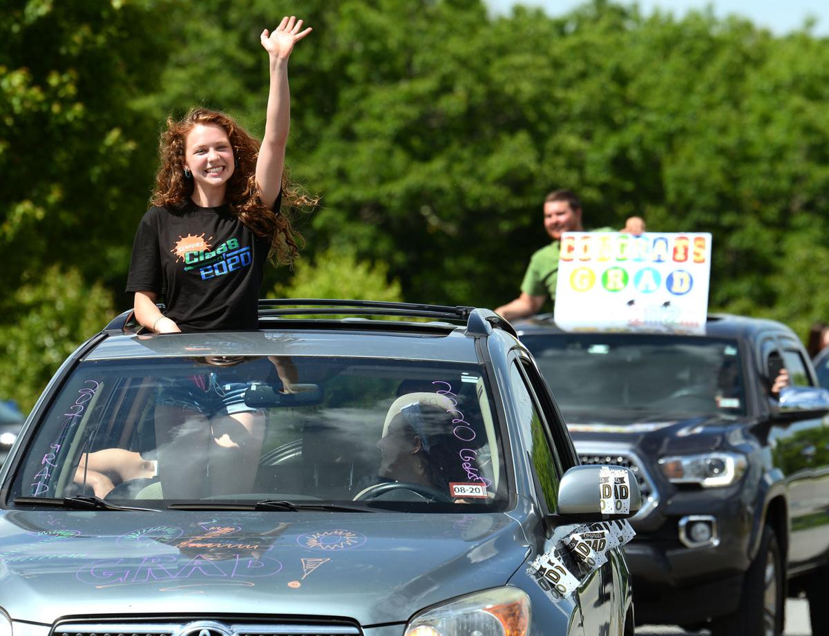 200612_ET_CRU_WindhamSeniorParade_15.jpg