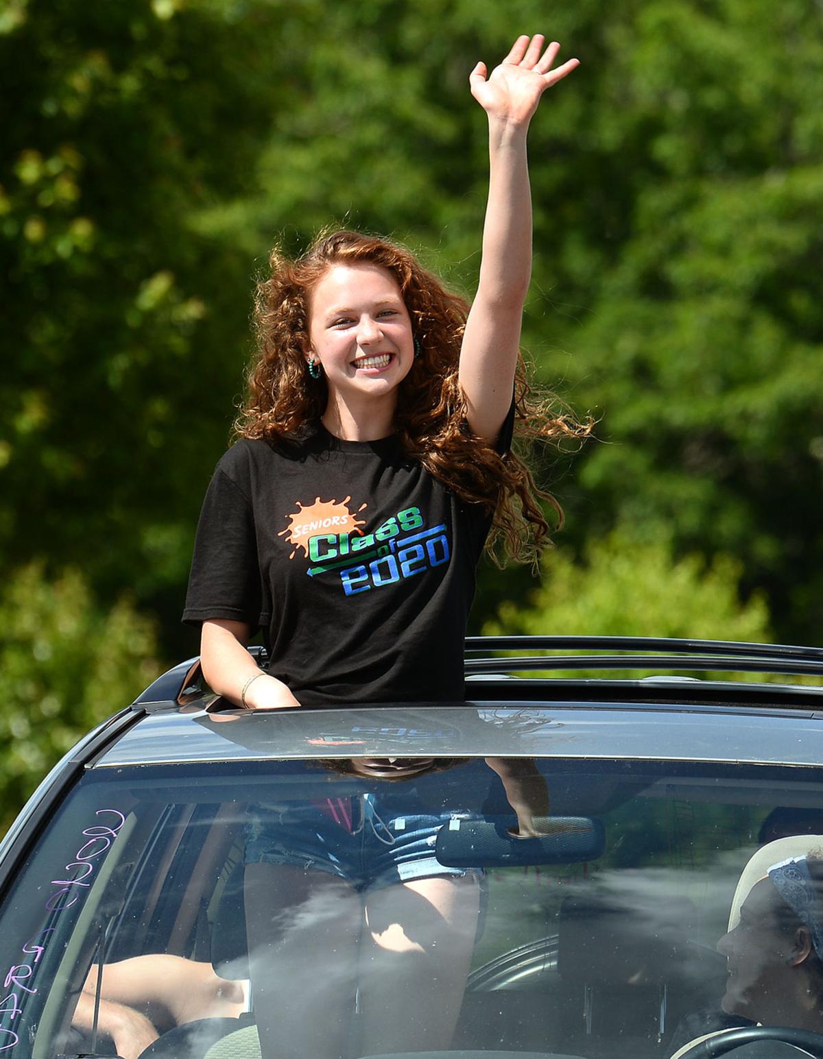 200612_ET_CRU_WindhamSeniorParade_16.jpg