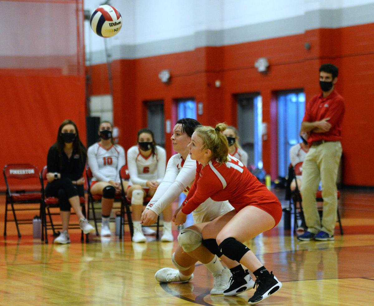 201001_ET_CRU_VOLLEYBALL_9.JPG