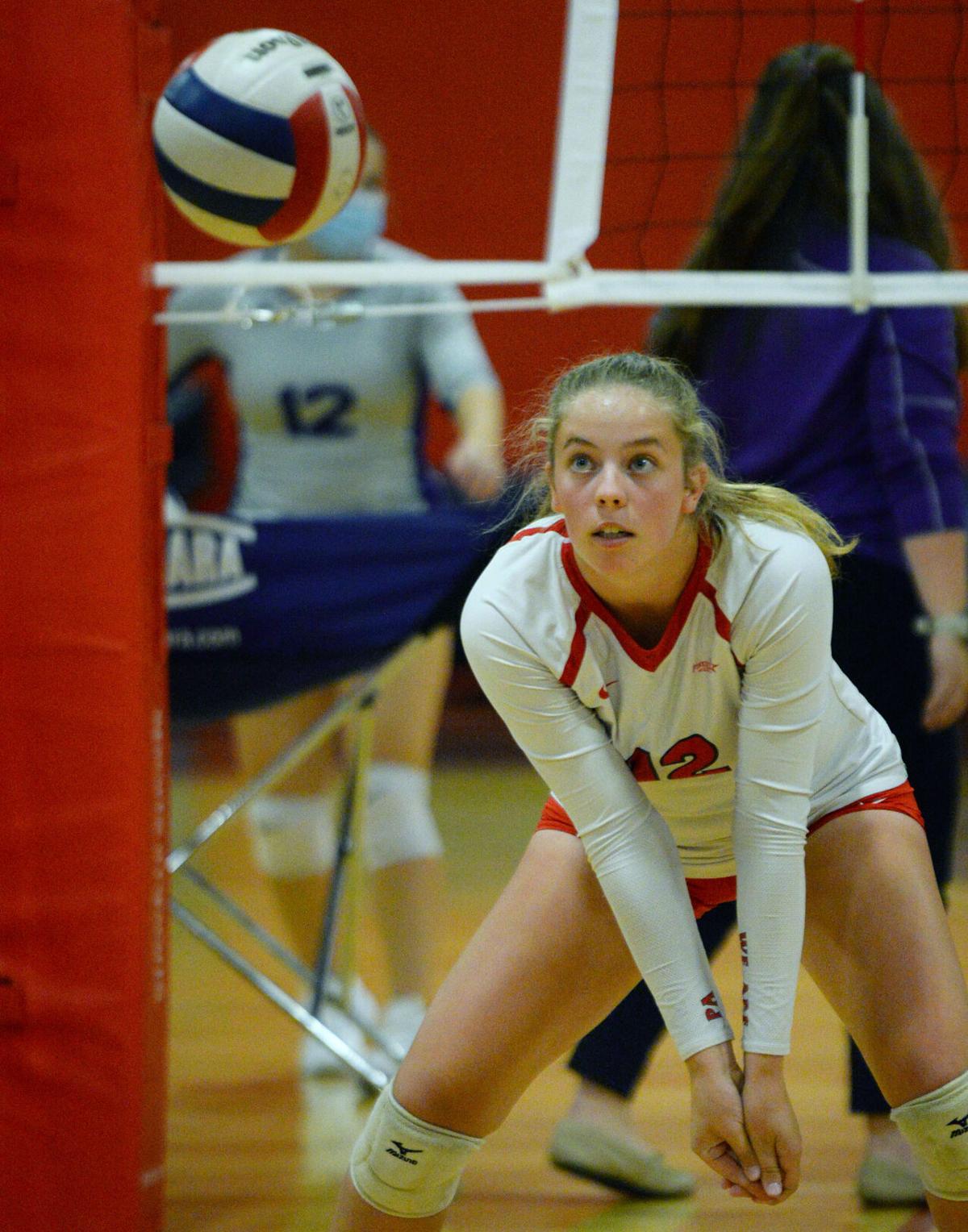 201001_ET_CRU_VOLLEYBALL_13.JPG