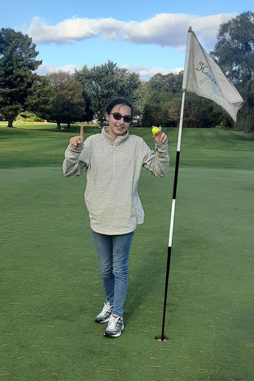 Teen sinks hole in one in Derry