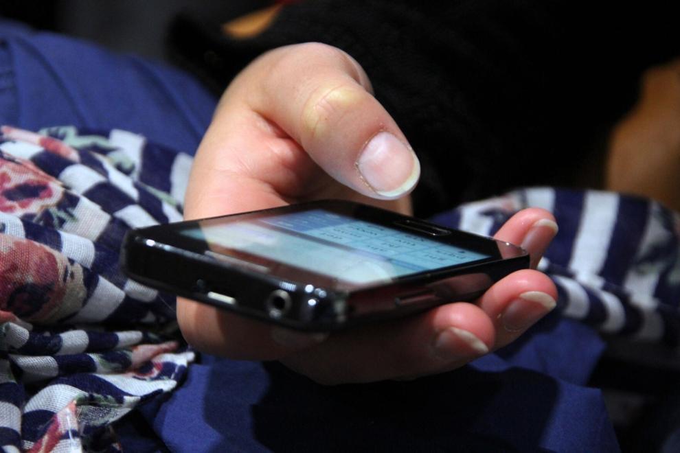 District begins 2nd year of cellphone ban