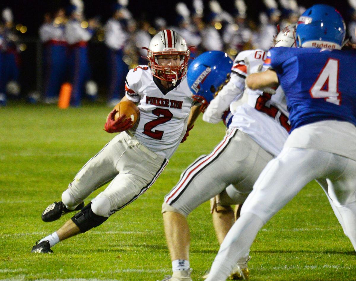 200925_ET_CRU_FOOTBALL_9.jpg