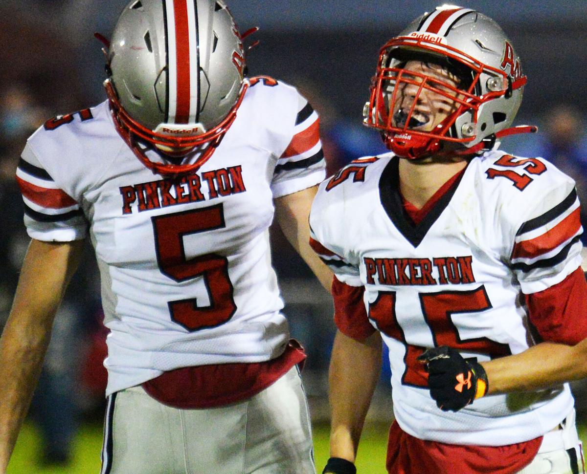 200925_ET_CRU_FOOTBALL_11.JPG