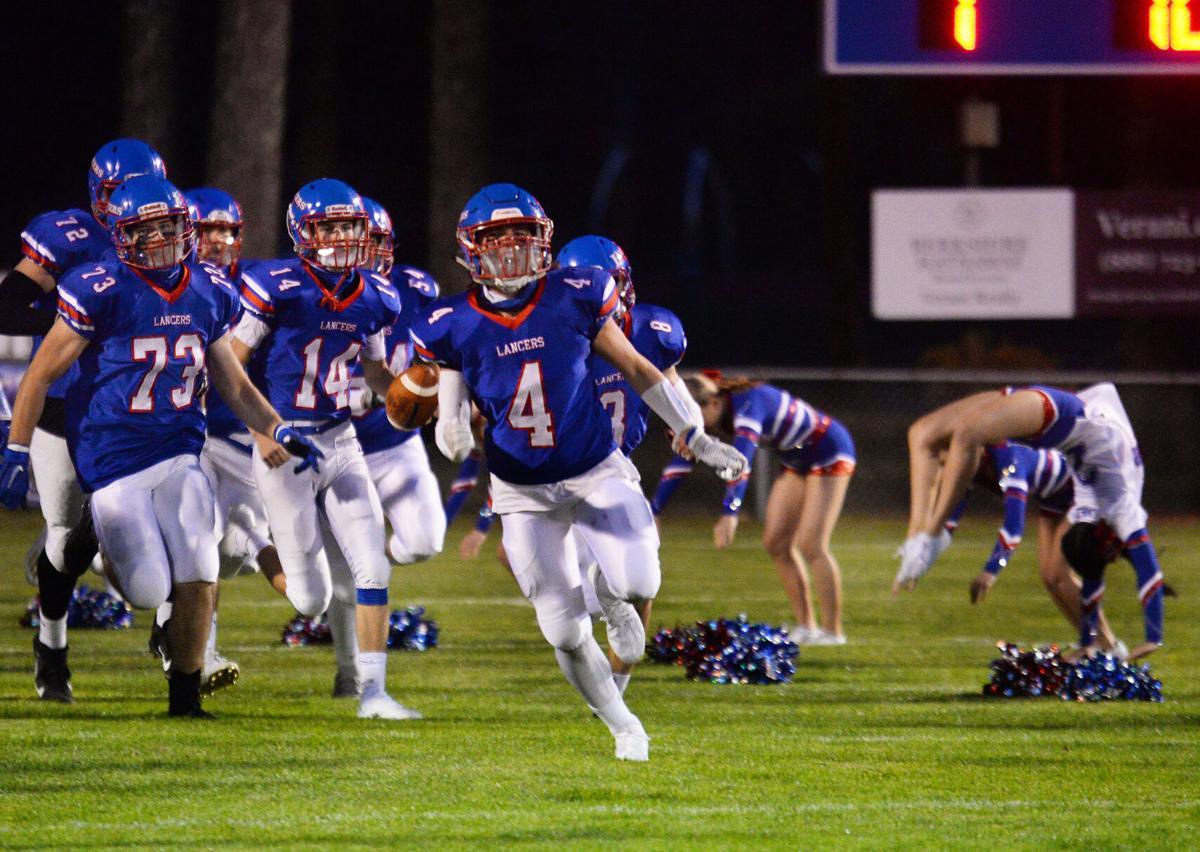 200925_ET_CRU_FOOTBALL_14.jpg