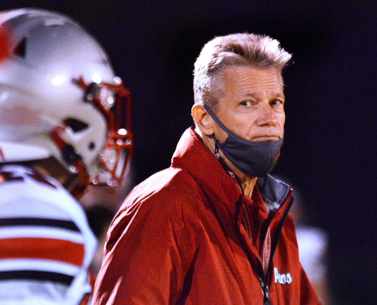 200925_ET_CRU_FOOTBALL_17.jpg