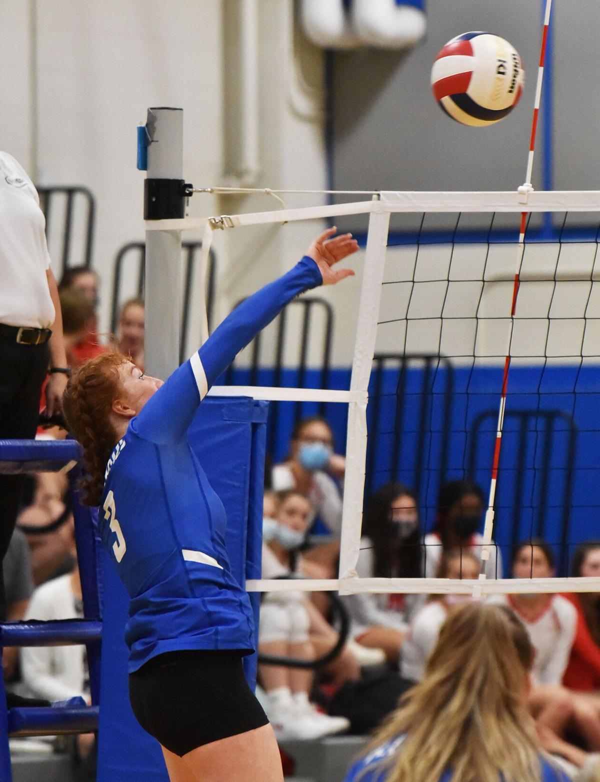 Pinkerton defeated Salem in volleyball action.
