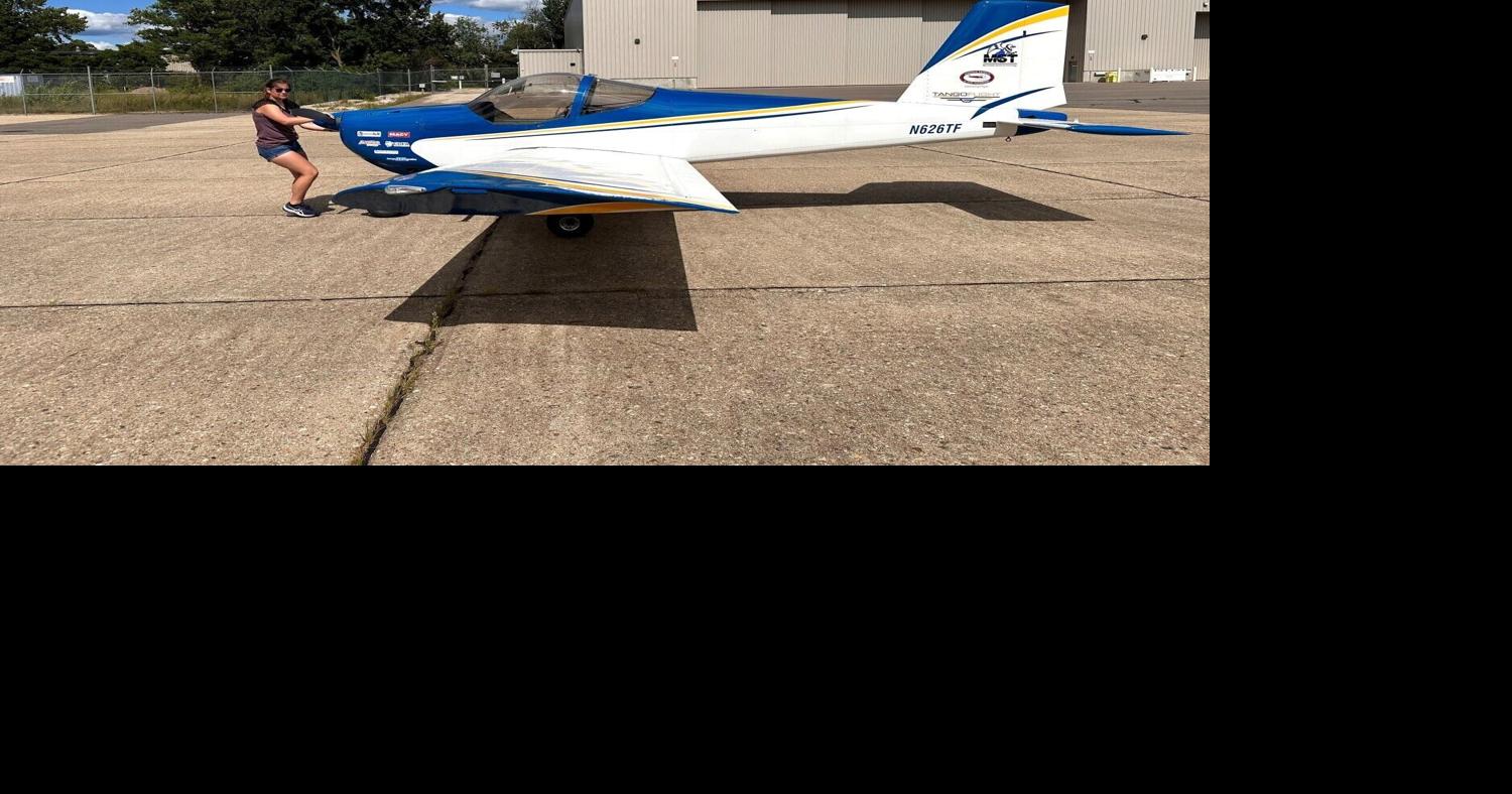 Schools urged to apply for plane building program