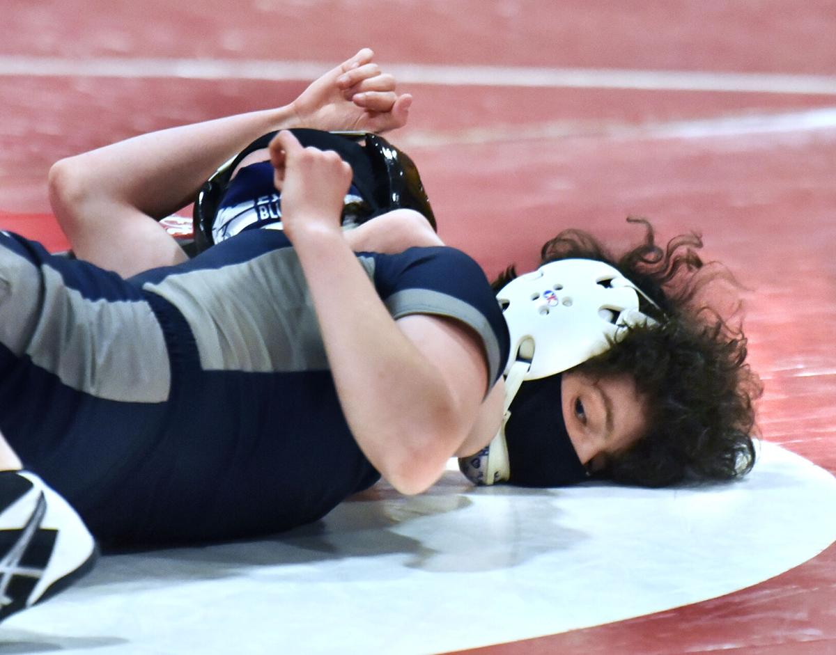 210217_ET_CRU_WRESTLING_3.JPG