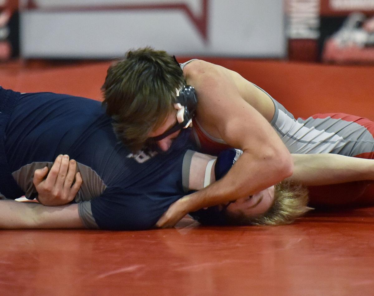210217_ET_CRU_WRESTLING_4.jpg