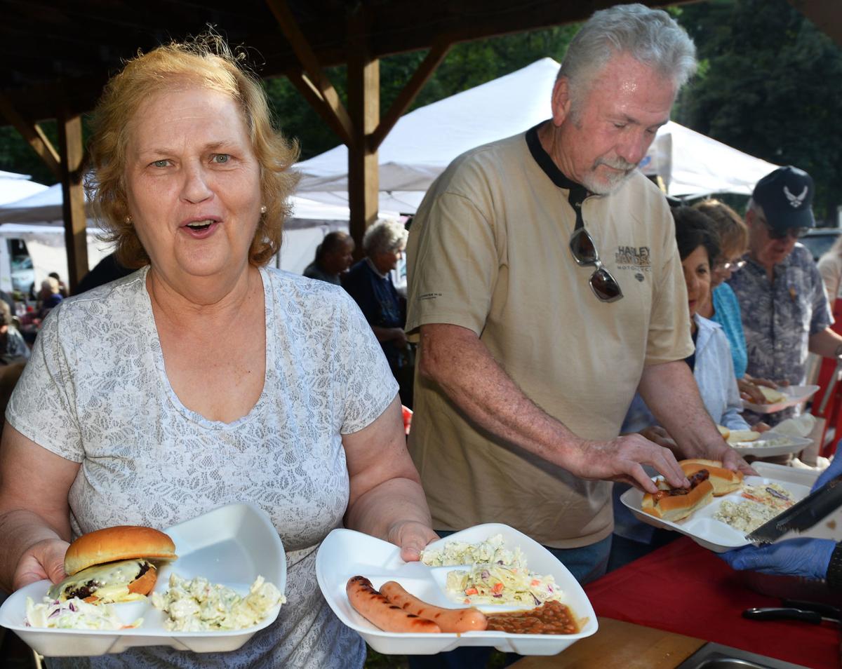 190814_DN_CRU_OHD senior picnic_2.JPG