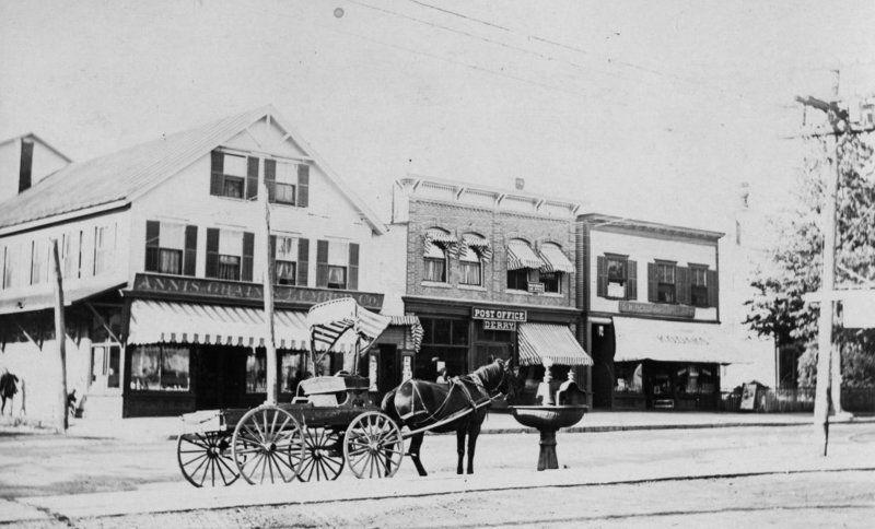 Fountain Flows With History News Derrynews Com