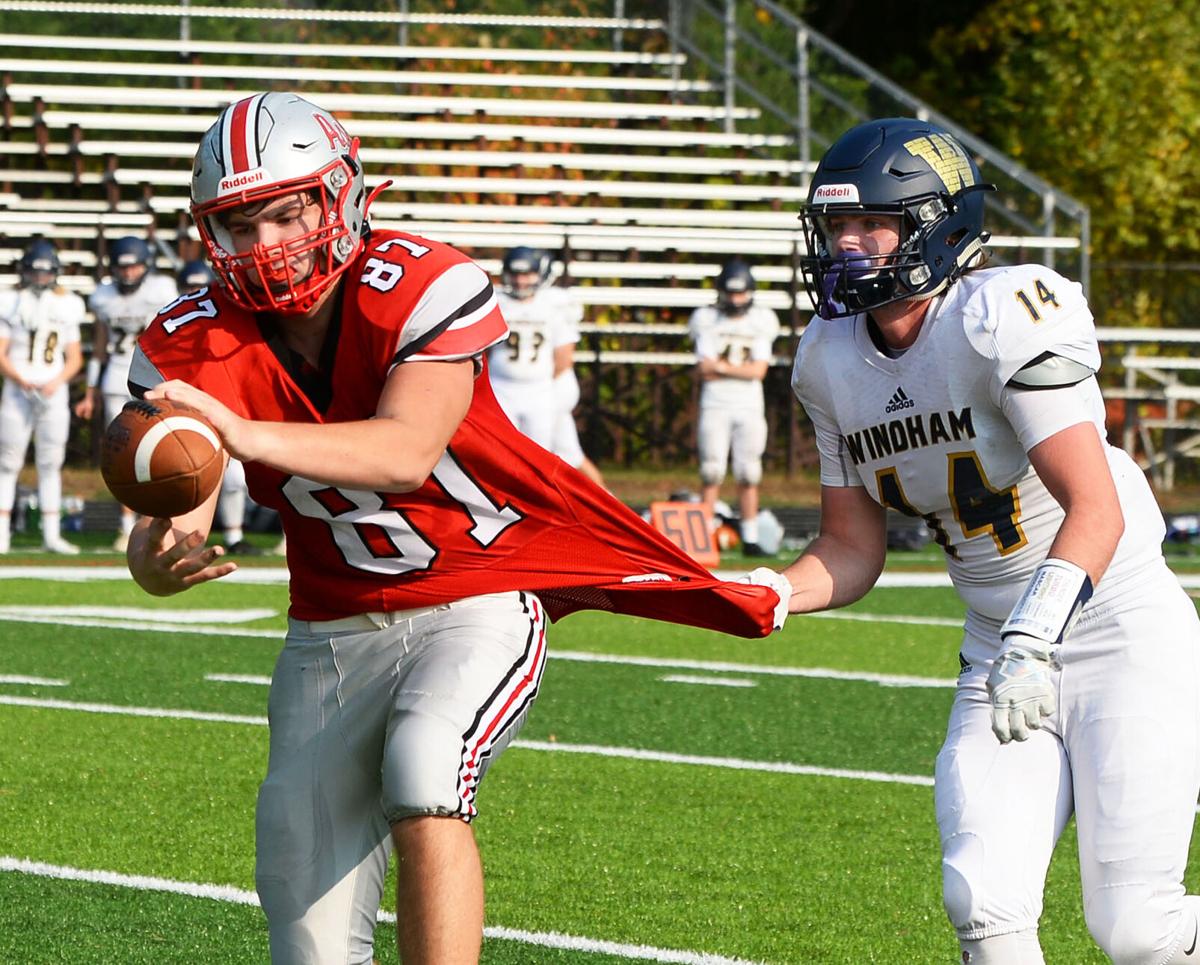 201010_ET_CRU_PinkertonFootball_3.JPG