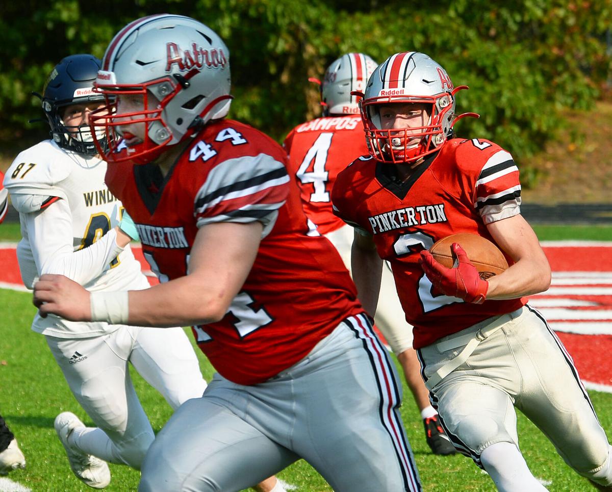 201010_ET_CRU_PinkertonFootball_7.JPG