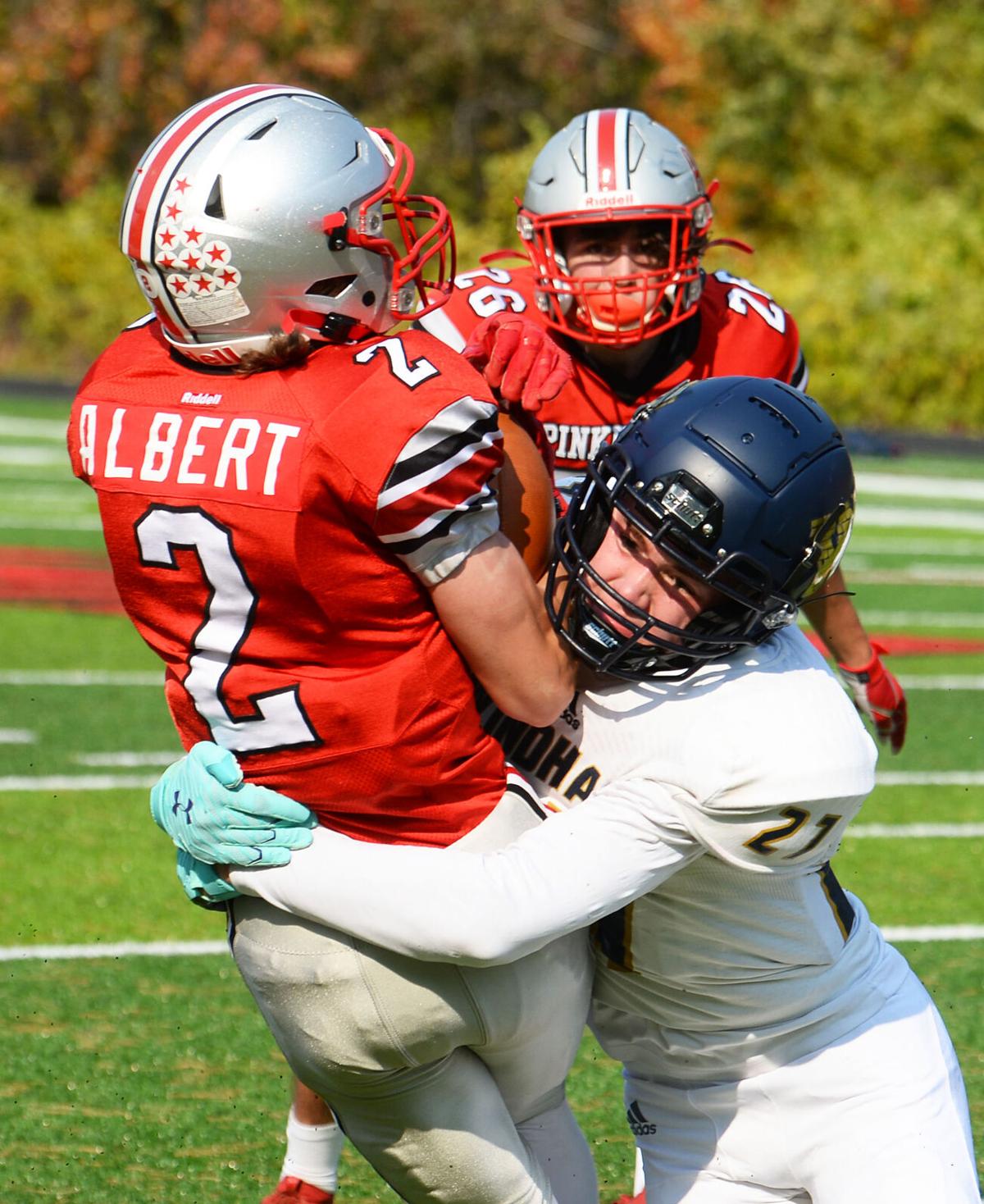 201010_ET_CRU_PinkertonFootball_10.jpg