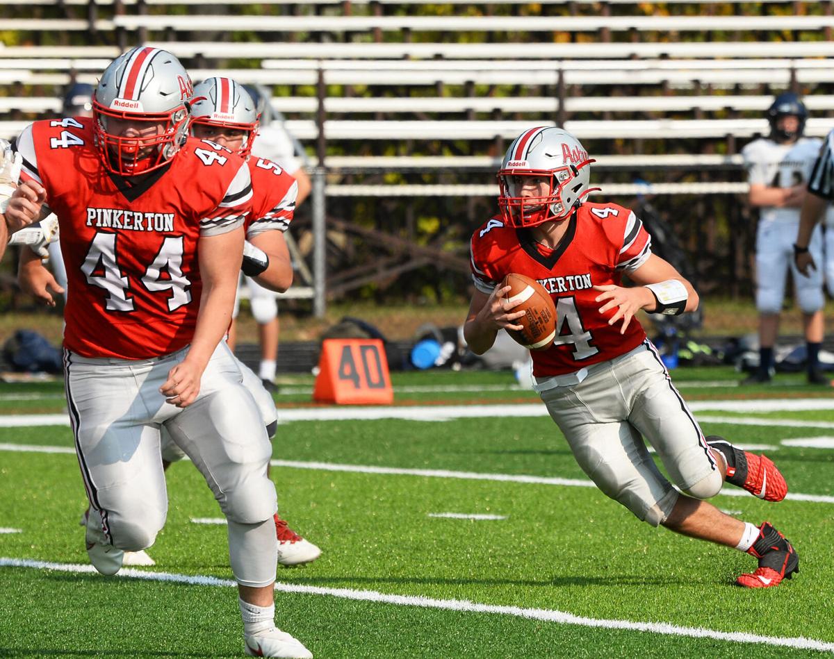 201010_ET_CRU_PinkertonFootball_18.jpg
