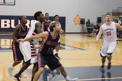 Patriots Fire Salvo At Basketball Battle Sports Desototimes Com