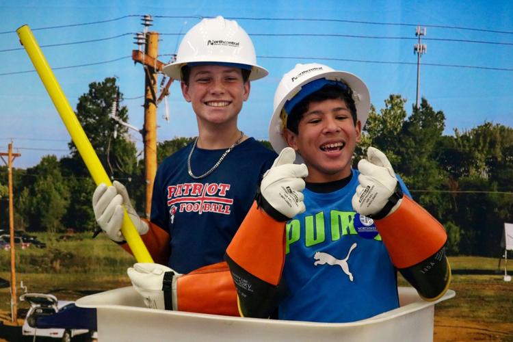 Students explore possible careers at Expo | News | desototimes.com