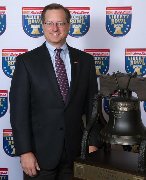 Giles named bowl game president