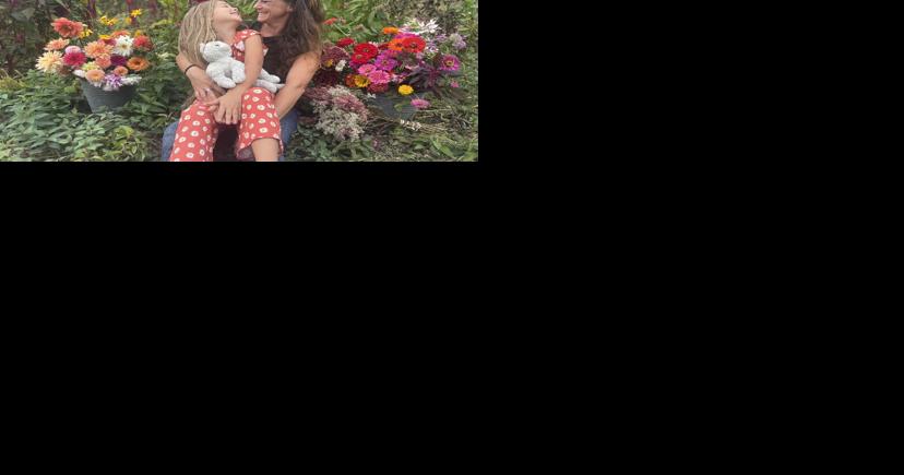 Flowers helped heal a broken family - Vimarsana News