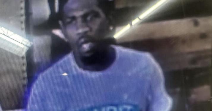 Horn Lake looking four purse bandit