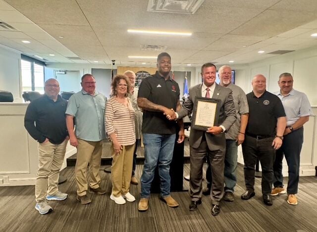 Southaven recognizes hometown football champion
