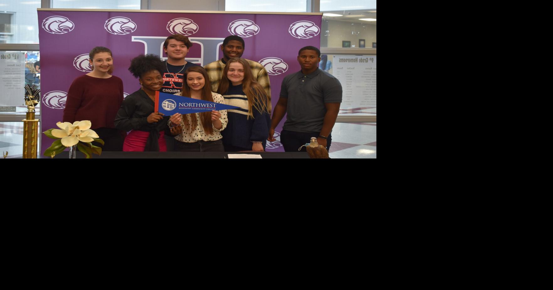 Horn Lake High School choir students awarded scholarships News