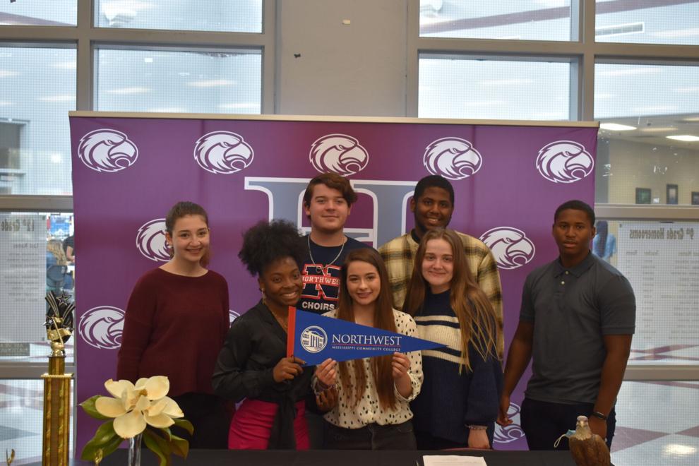 Horn Lake High School choir students awarded scholarships News