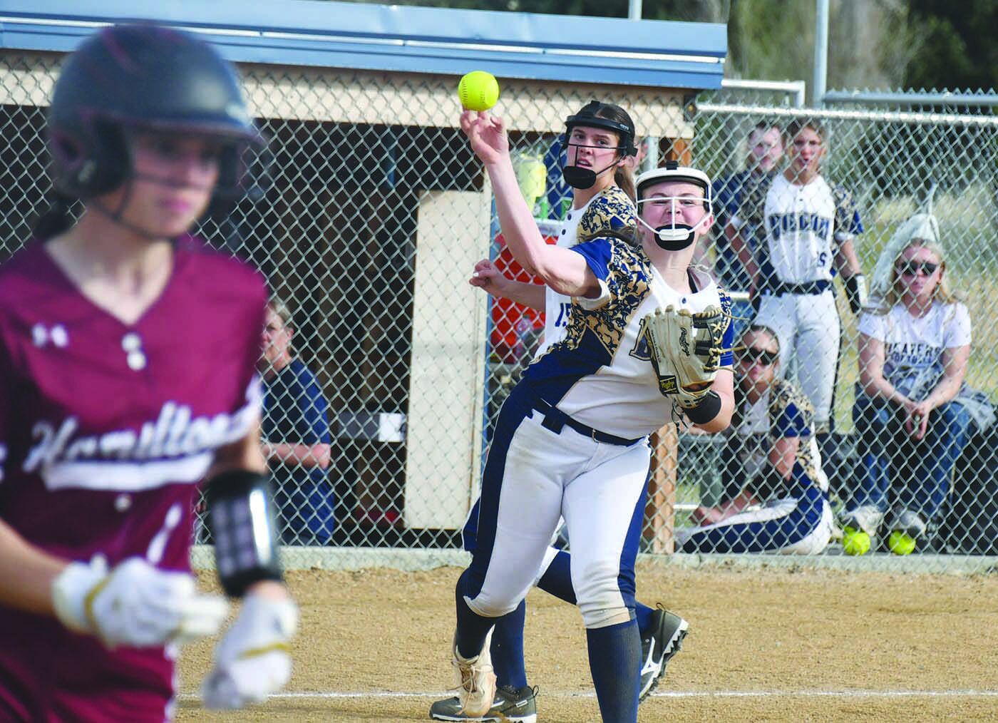 Dillon softball scoring runs, searching for winning combo | Sports ...